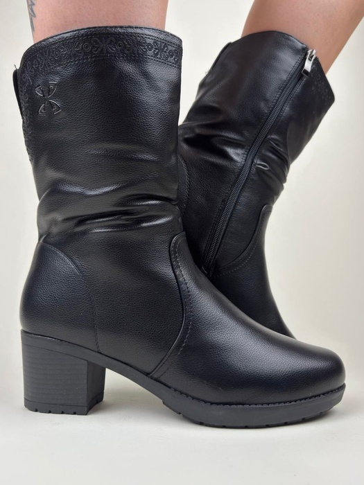 Pusgarie zābaki uz papēdi DC11-8511