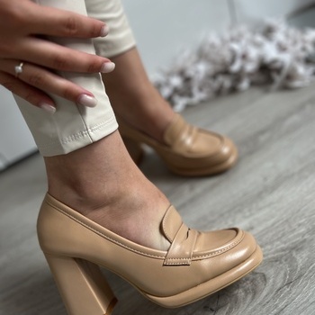 Klasiskas kurpes uz papēdi 