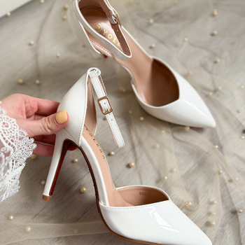 Baltas lakotas kurpes ar sarkanu zoli BSD213-2