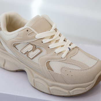 Botes 23043