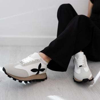 Botes NB761