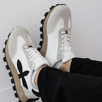 Botes NB761