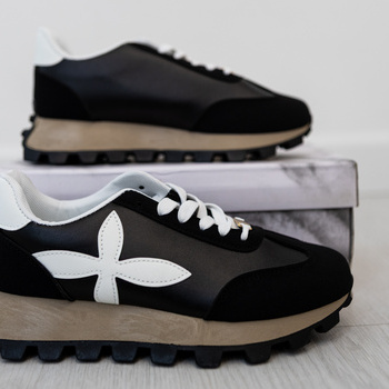 Botes NB761