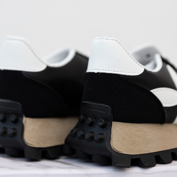 Botes NB761