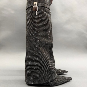 EXTRA GLITTER kolekcija