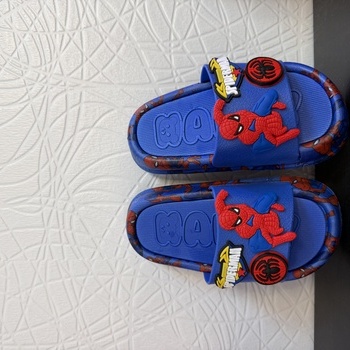 Iešļūcenes ar Spiderman