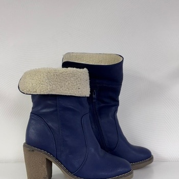 Puszābaki uz papēdi