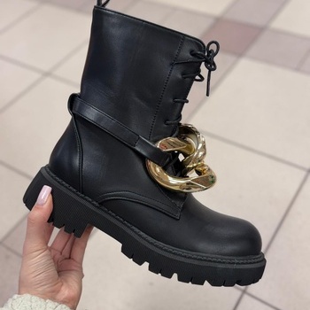 Šņorzābaki ar ķēdi