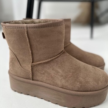 UGG 88-61