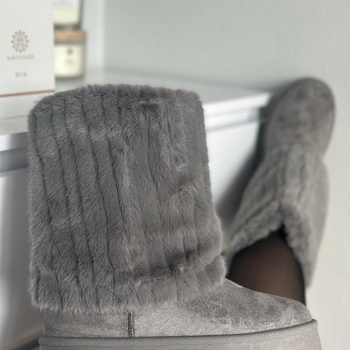 UGG ar pūku 0156