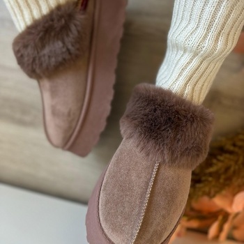 UGG ČĪBAS AR PŪKU 80202-6