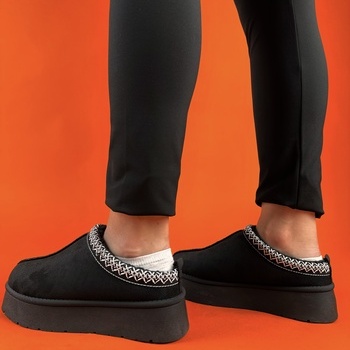 UGG TIPA ČĪBAS OM5624-1