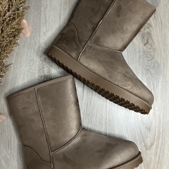 Ugg tipa siltie zābaki