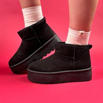 UGG W2021-1